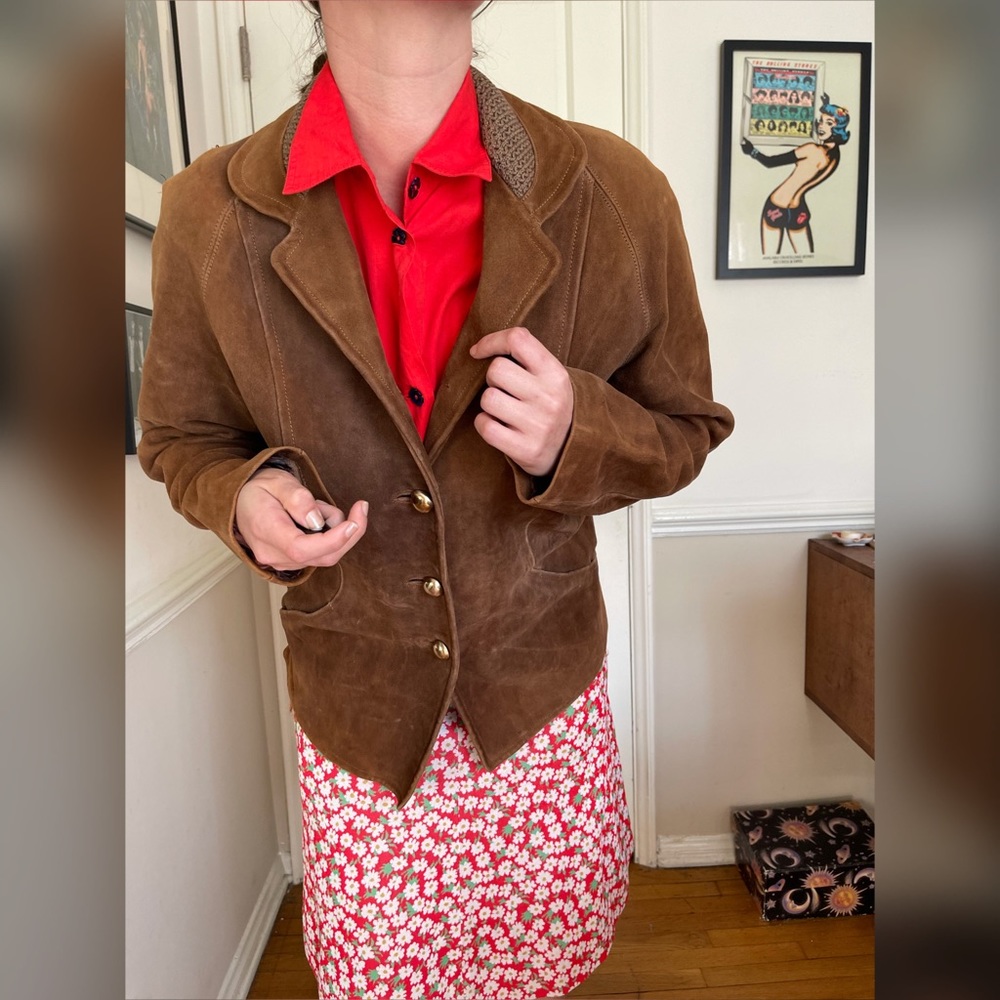 40s-50s Vintage Suede Coat with Knit Collar - Picture 2 of 15